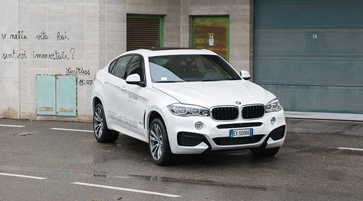 BMW X6, crossover inarrestabile