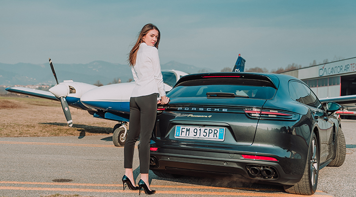 Porsche Panamera 4 E-Hybrid 
Sport Turismo