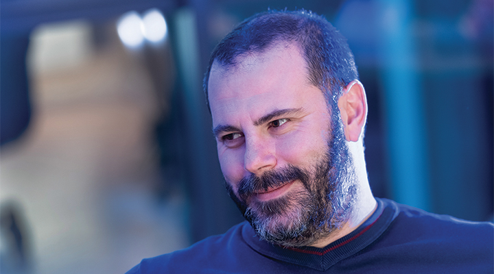 ROME – Rottigni Officina Meccanica: Mai darsi per vinti 
combattere sempre