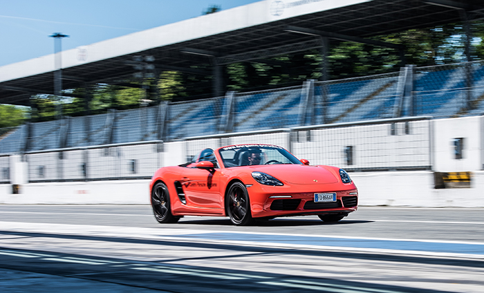 Nuova 718 Boxster, piacere sportivo