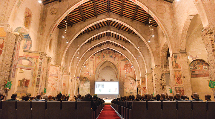 Gli 007 incontrano gli studenti universitari a Bergamo