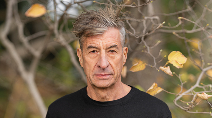 Su e giù per Bergamo alla ricerca delle «Stagioni» di Maurizio Cattelan