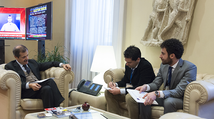 Bergamo Economia 
nell’ufficio dell’ambasciatore Massolo, direttore 
dell’intelligence italiana